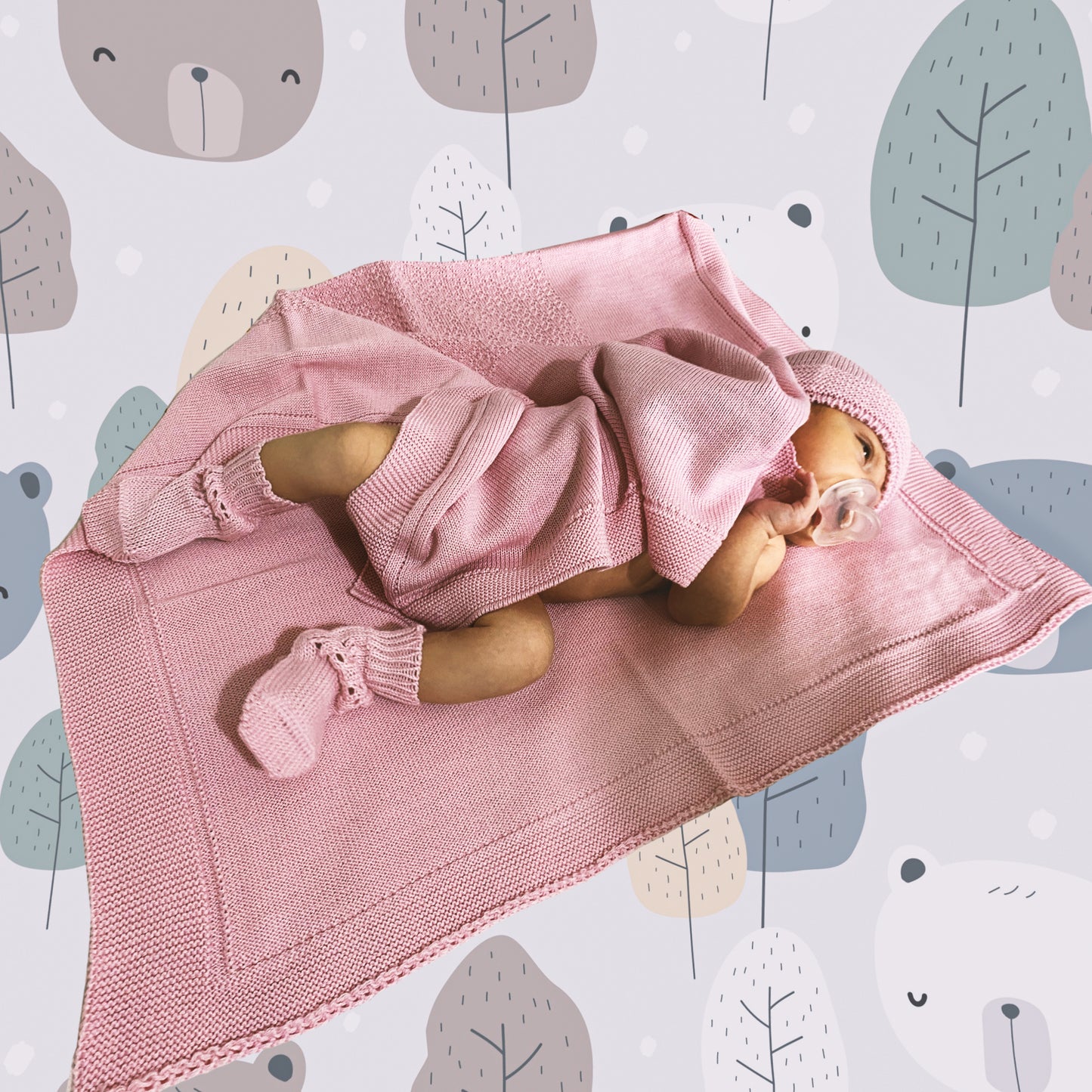 Copertina in Lana Merino per Neonati con Babbucce e Cappello, Prodotto Artigianale, Made in Italy