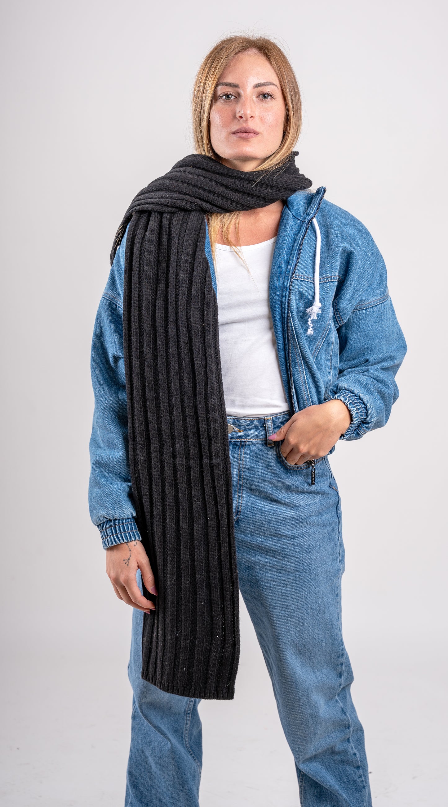 Sciarpone a coste al 100% in pura lana - Made in Italy