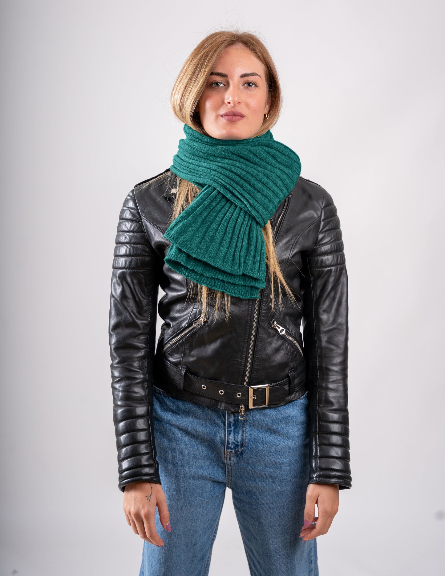Sciarpone a coste al 100% in pura lana - Made in Italy