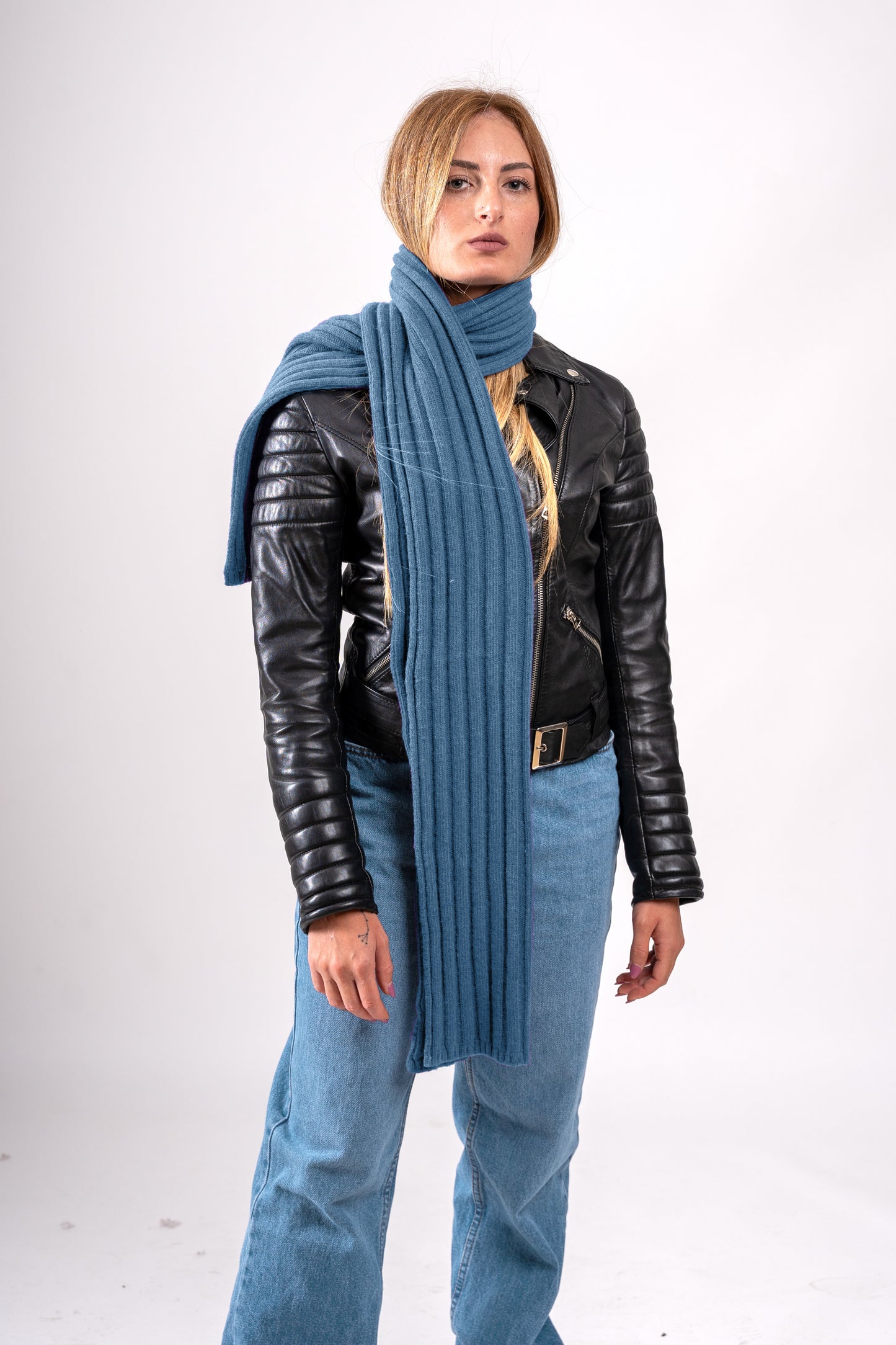 Sciarpone a coste al 100% in pura lana - Made in Italy