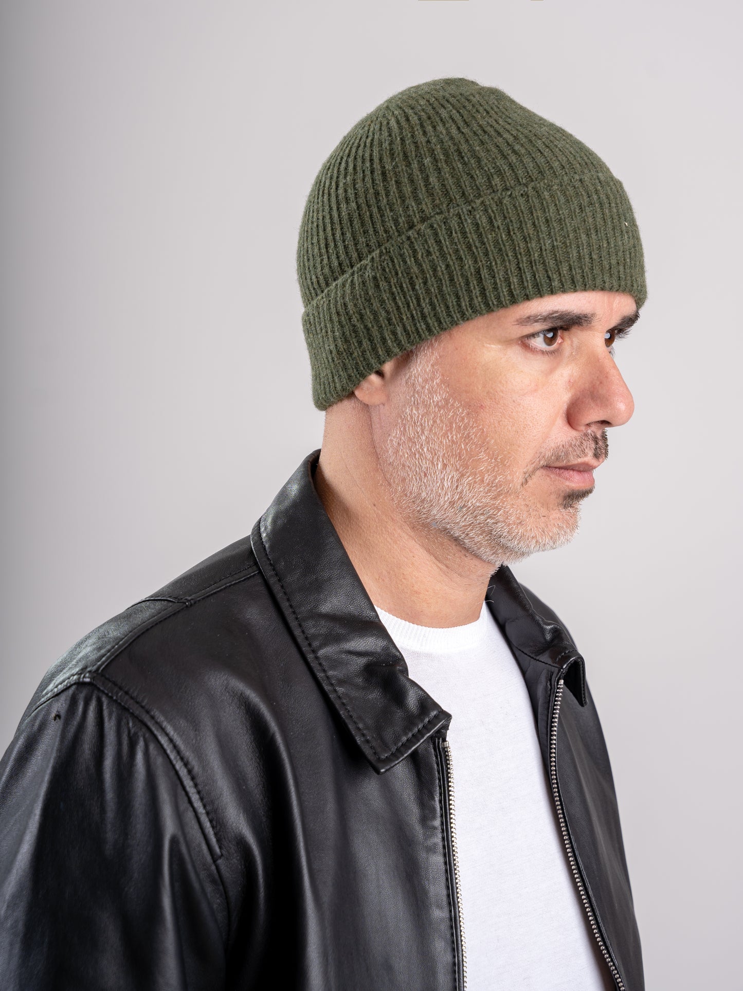 Berretto in Maglia al 100% in Lana a coste 1X1 - Unisex - Made in Italy